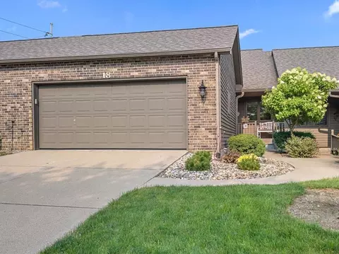 1509 Fort Jesse Rd #18, Normal, IL 61761