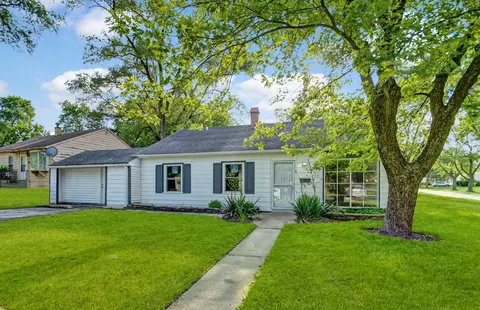 22102 Luella Ct, Sauk Village, IL 60411