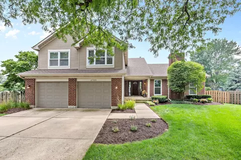 27 W074 Maxwell Ct, Winfield, IL 60190