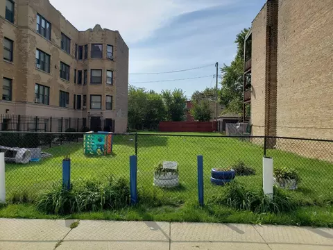 3531 W Van Buren St, Chicago, IL 60624