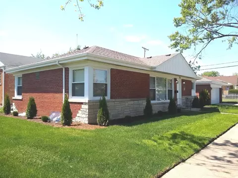 8000 N Ozanam Ave, Niles, IL 60714