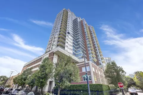 1600 S Prairie Ave #2101, Chicago, IL 60616