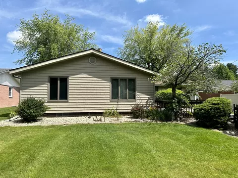 820 14th St, Peru, IL 61354 photo 25