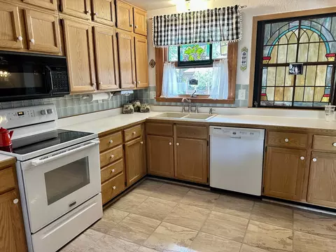820 14th St, Peru, IL 61354 photo 7
