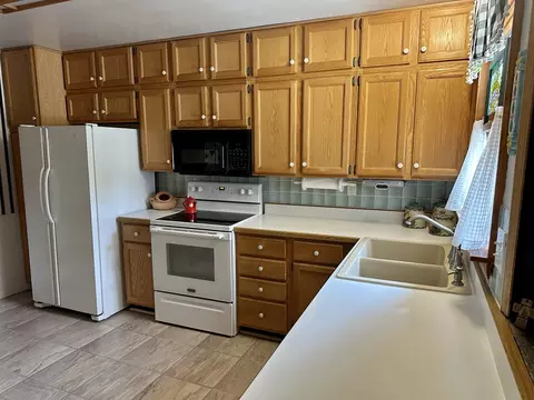 820 14th St, Peru, IL 61354 photo 6
