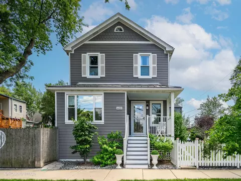 4455 W Grace St, Chicago, IL 60641