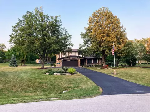 13345 Silver Fox Dr, Lemont, IL 60439