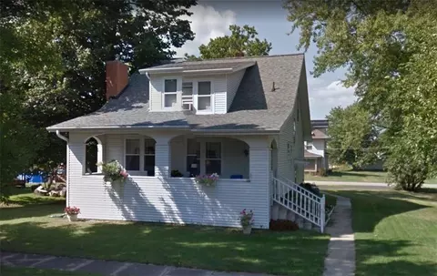 309 W Clarke St, Heyworth, IL 61745