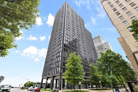910 N Lake Shore Dr #1719, Chicago, IL 60611