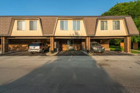 6 Cour Madeleine, Palos Hills, IL 60465