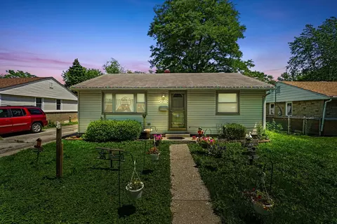 4515 Fishermans Ter, Lyons, IL 60534