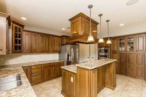 2008 Sinclair Ct, Bloomington, IL 61704 photo 11