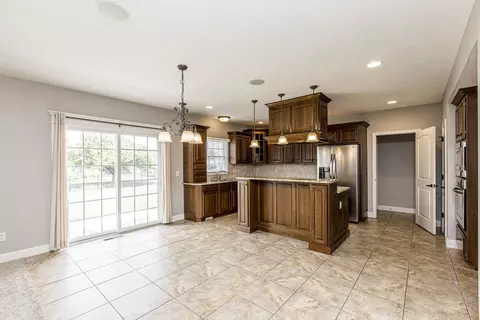 2008 Sinclair Ct, Bloomington, IL 61704 photo 9