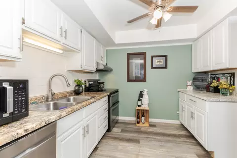 111 Rust Rd #309, Bloomington, IL 61701 photo 11