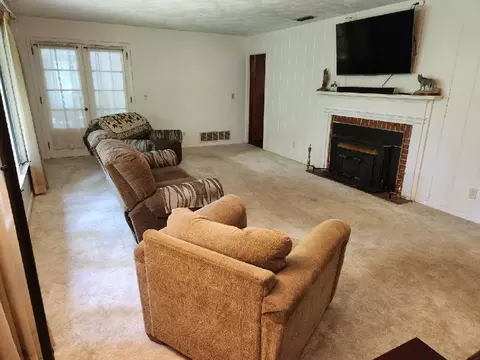 16875 Tanglewild Dr, Morrison, IL 61270 photo 9