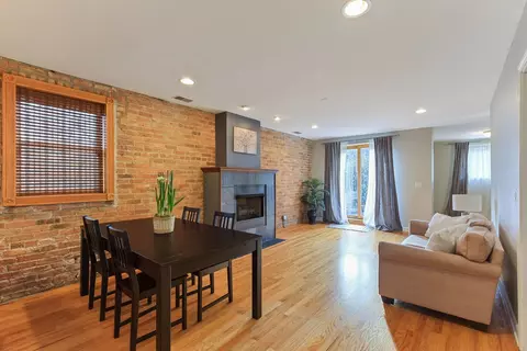 1026 E 46th St #1E, Chicago, IL 60653 photo 4