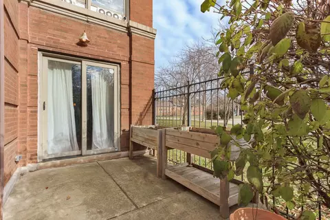 1026 E 46th St #1E, Chicago, IL 60653 photo 6