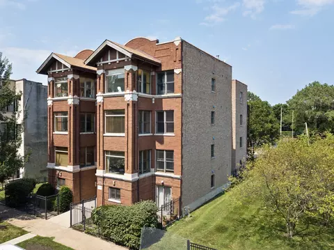 1026 E 46th St #1E, Chicago, IL 60653 photo 2