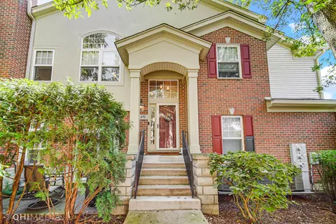 470 S Commons Ct #205-02, Deerfield, IL 60015