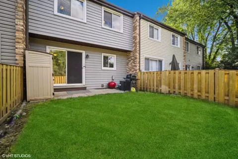 623 Ivy Ct, Wheeling, IL 60090 photo 15