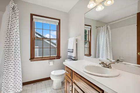 1102 Gallant Ct, Wheaton, IL 60187 photo 27