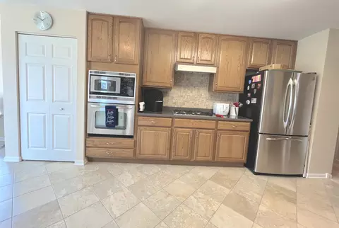 6713 Killala Dr, Mchenry, IL 60050 photo 2