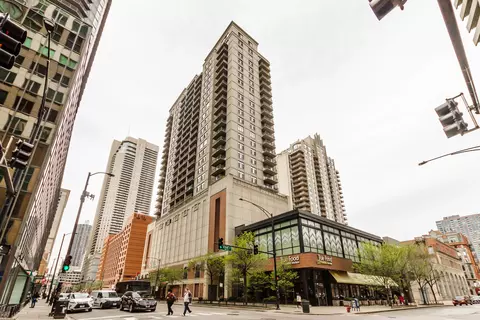 630 N State St #2104, Chicago, IL 60610