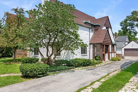 10315 S Hoyne Ave, Chicago, IL 60643