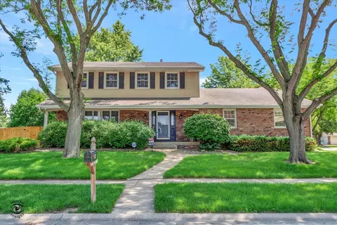 216 Fox Trail Dr, Bourbonnais, IL 60914