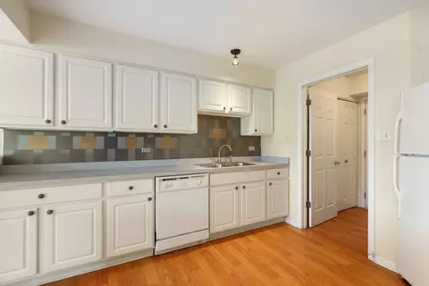46 Cunningham Ln, Park Forest, IL 60466 photo 8