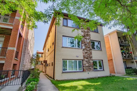 5472 W Higgins Ave #1B, Chicago, IL 60630