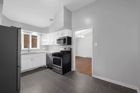 15527 Dobson Ave, Dolton, IL 60419 photo 6