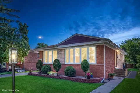 8326 Central Ave, Morton Grove, IL 60053
