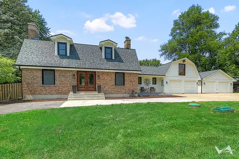 2 S178 Chillem Dr, Batavia, IL 60510