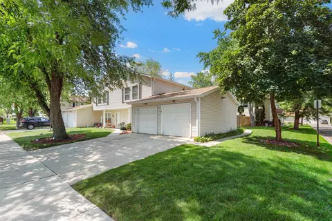 1197 E Candlenut Ln #29D, Palatine, IL 60074