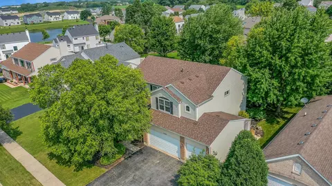 15066 W Keswick Pl, Lockport, IL 60441