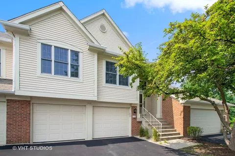 30 W111 Fairfax Ct #30W111, Warrenville, IL 60555