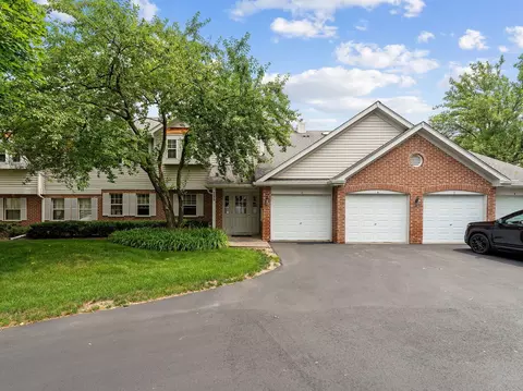 225 Columbia Ct #1716-6, Schaumburg, IL 60193