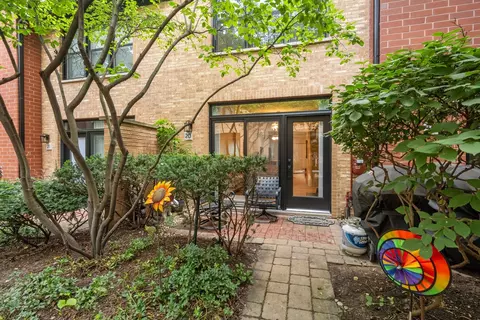 1801 W Diversey Pkwy #20, Chicago, IL 60614