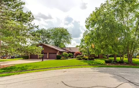206 Linden Rd S, Prospect Heights, IL 60070