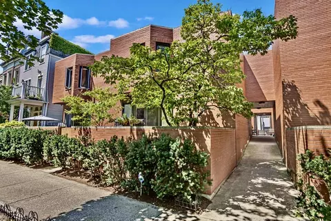 2736 N Dayton St #A, Chicago, IL 60614