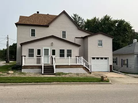 1103 E Washington St, Clinton, IL 61727