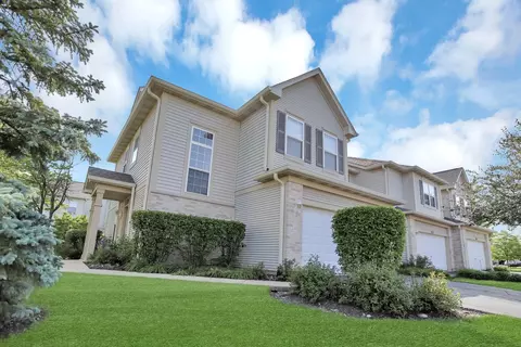 2148 Sunrise Cir, Aurora, IL 60503
