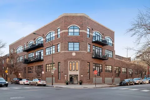 1201 W Wrightwood Ave #12, Chicago, IL 60614
