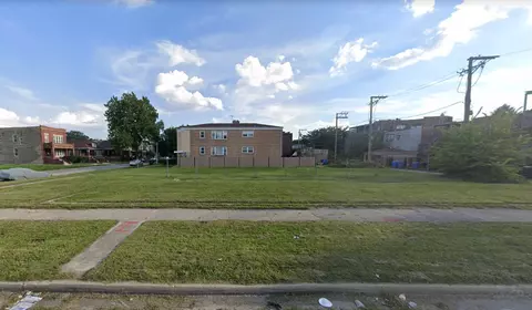 635 W 73rd St, Chicago, IL 60621