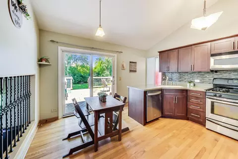 848 Jefferson Dr, Lindenhurst, IL 60046 photo 8