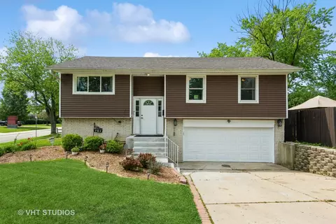 751 Dickens Ave, Glendale Heights, IL 60139