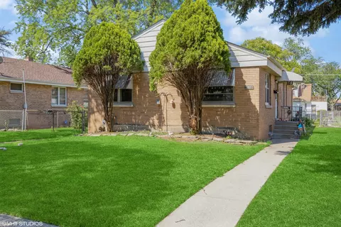 616 Morris Ave, Bellwood, IL 60104