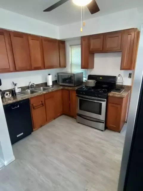 232 143rd St, Dolton, IL 60419 photo 3