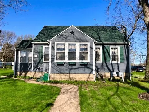 803 North St, Sterling, IL 61081